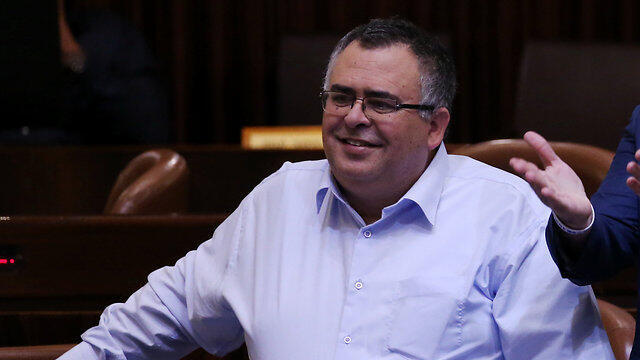 Bitan (Photo: Alex Kolomiosky)