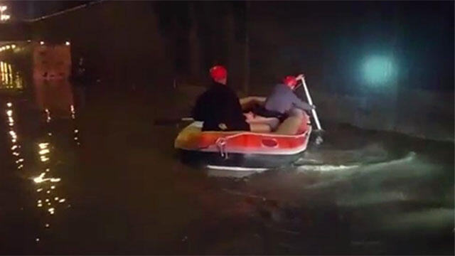 Flooding in Haif overnight (Photo: Fire Department) (צילום:דוברות כבאות והצלה מחוז חוף) Flooding in Haif overnight (Photo: Fire Department)