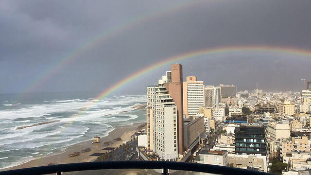 Double rainbow over Tel Aviv (Photo: Yehonadav Bar Oz) (צילום: יהונדב בר עוז) Double rainbow over Tel Aviv (Photo: Yehonadav Bar Oz)