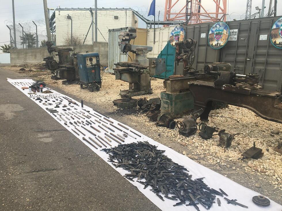 Confiscated weapons and materials (Photo: IDF Spokesperson's Unit) (צילום: דובר צה''ל) Confiscated weapons and materials (Photo: IDF Spokesperson's Unit)