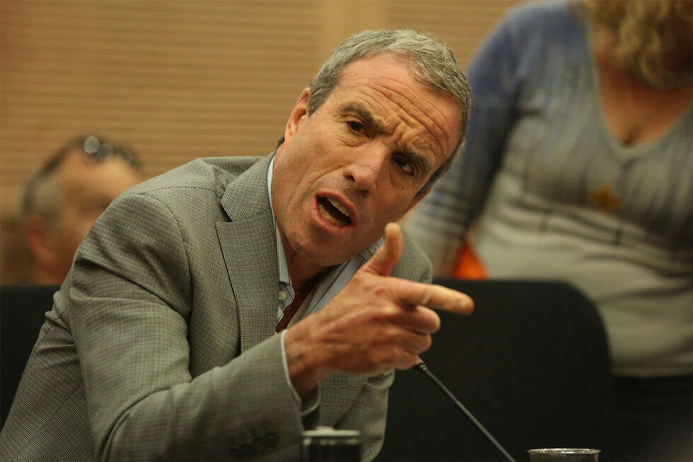 MK Elazar Stern called for the committee to be convened