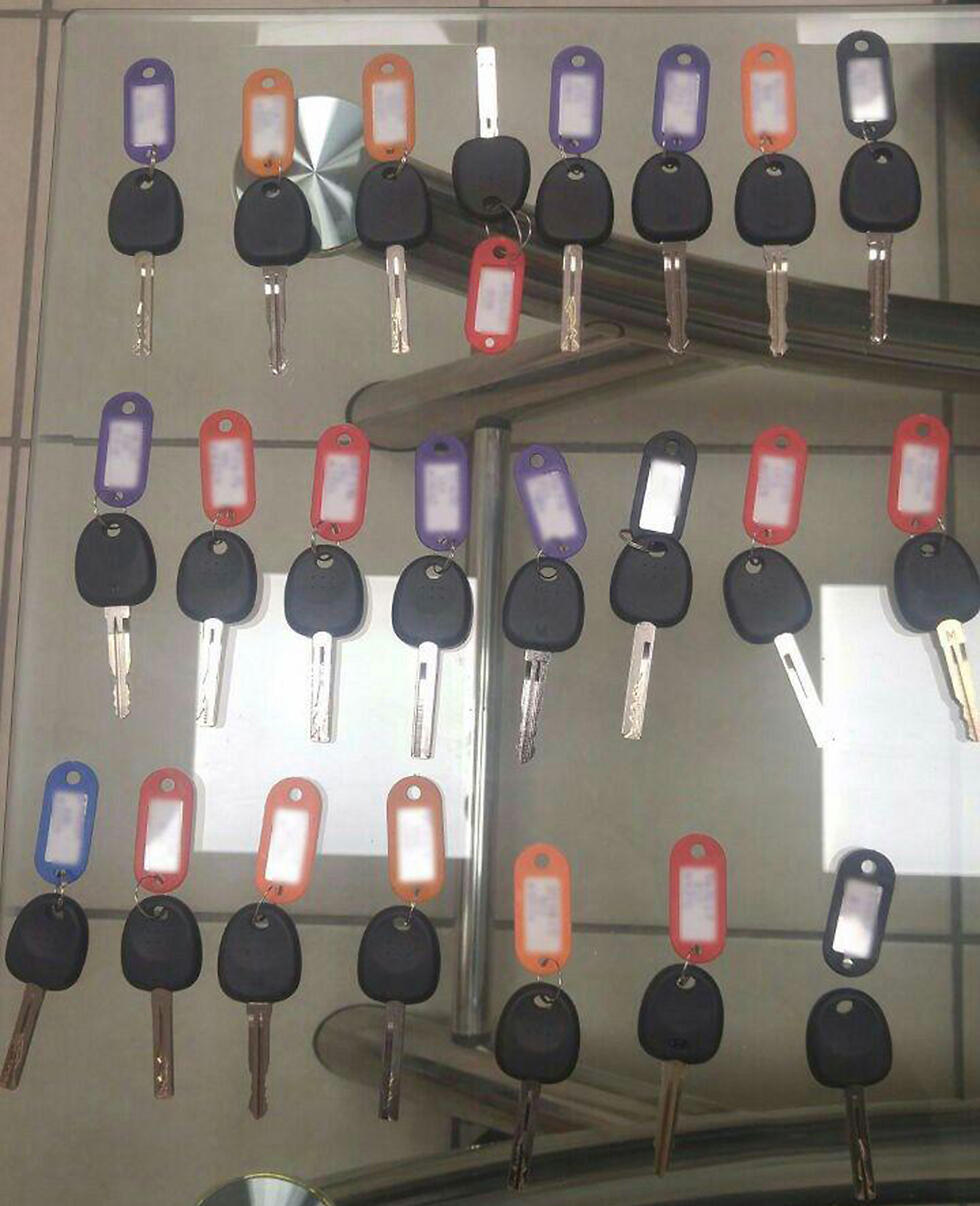 Car keys reproduced using data hacked from company servers (Photo: Israel Police) (צילום: דוברות המשטרה) Car keys reproduced using data hacked from company servers (Photo: Israel Police)