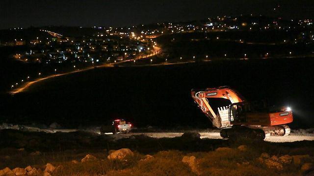 Tractors working in Amona (Photo: TPS)