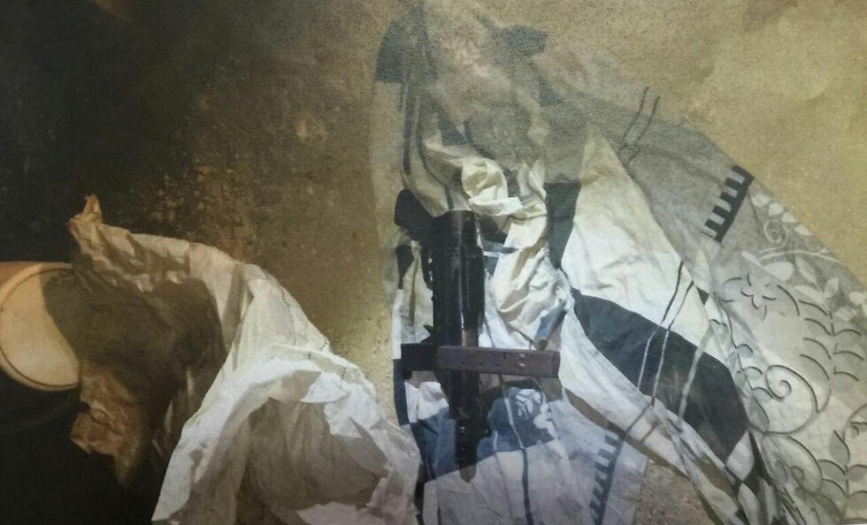 The homemade Carl Gustav rifle