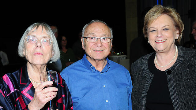 L to R: Supreme Court Justice Emeritus Dalia Dorner, Yaakov Neeman and Supreme Court Chief Justice Emeritus Dorit Beinisch (Photo: Arnon-Paz) (צילום: ארנון-פז) L to R: Supreme Court Justice Emeritus Dalia Dorner, Yaakov Neeman and Supreme Court Chief Justice Emeritus Dorit Beinisch (Photo: Arnon-Paz)