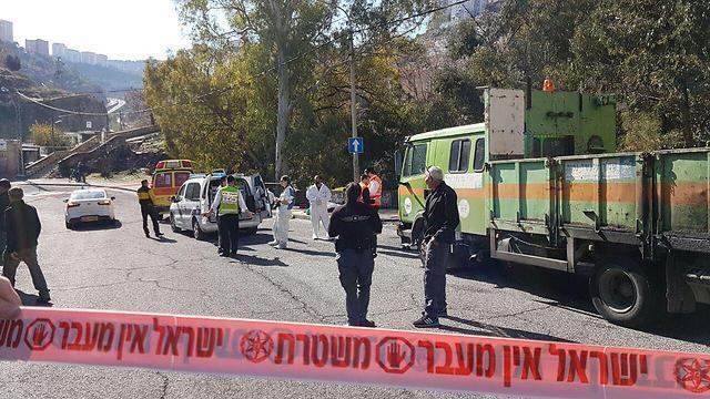 Scene of Haifa terror attack (Photo: Gil Nechushtan)