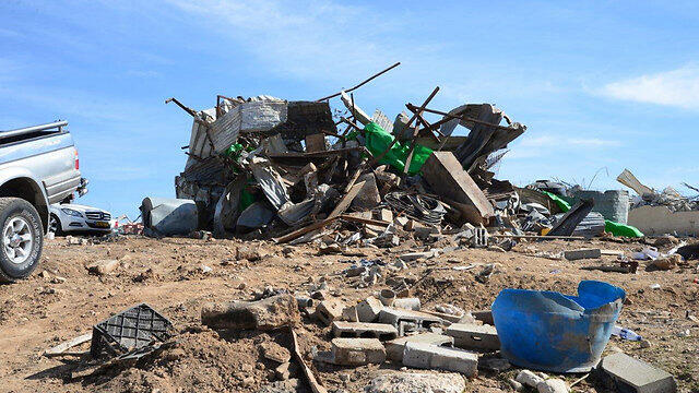 Illegal buildings demolished in Umm al-Hiran (Photo: Herzl Yoseph) (צילום: הרצל יוסף) Illegal buildings demolished in Umm al-Hiran (Photo: Herzl Yoseph)
