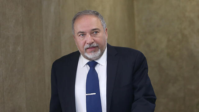 Avigdor Lieberman (Photo: Alex Kolomoisky)