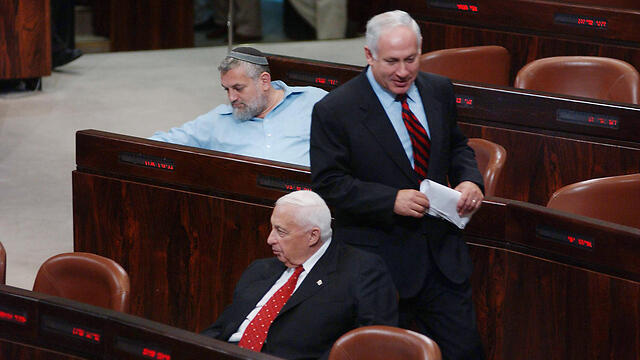 Шарон и Нетаниягу, 2004 год (צילום: אלכס קולומויסקי) Шарон и Нетаниягу, 2004 год