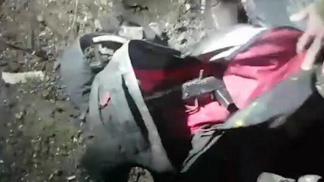 Locating the firearms (Photo: IDF Spokesperson)