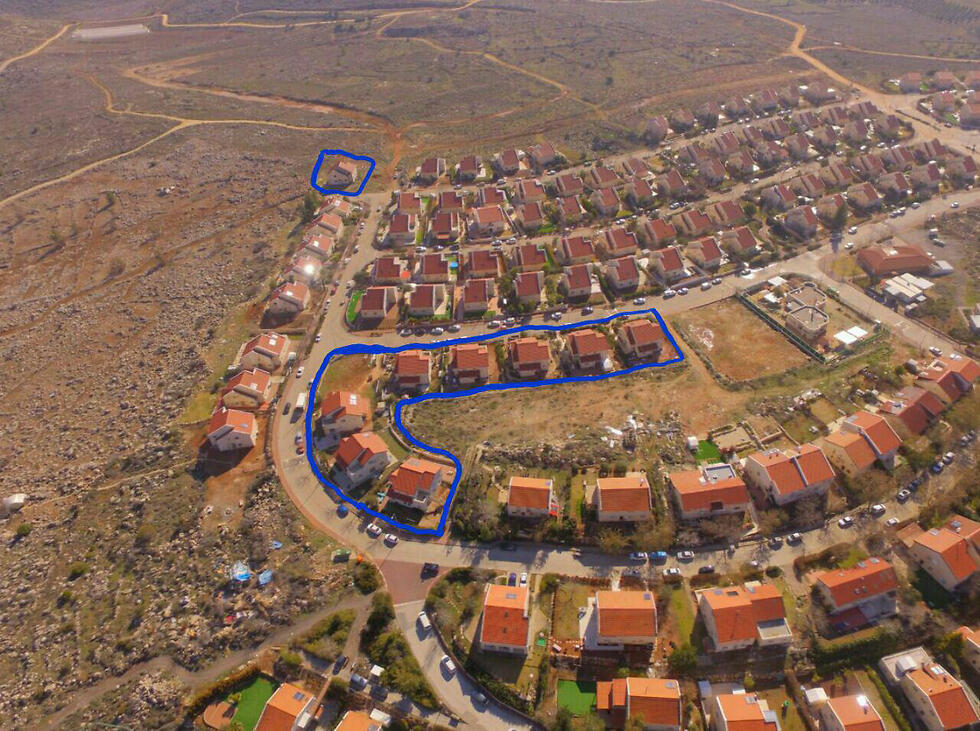 The nine homes in Ofra (Photo: Ofra youth)