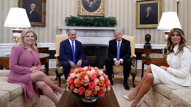 Meeting in the Oval Office (Photo: AP) (צילום: AP) Meeting in the Oval Office (Photo: AP)