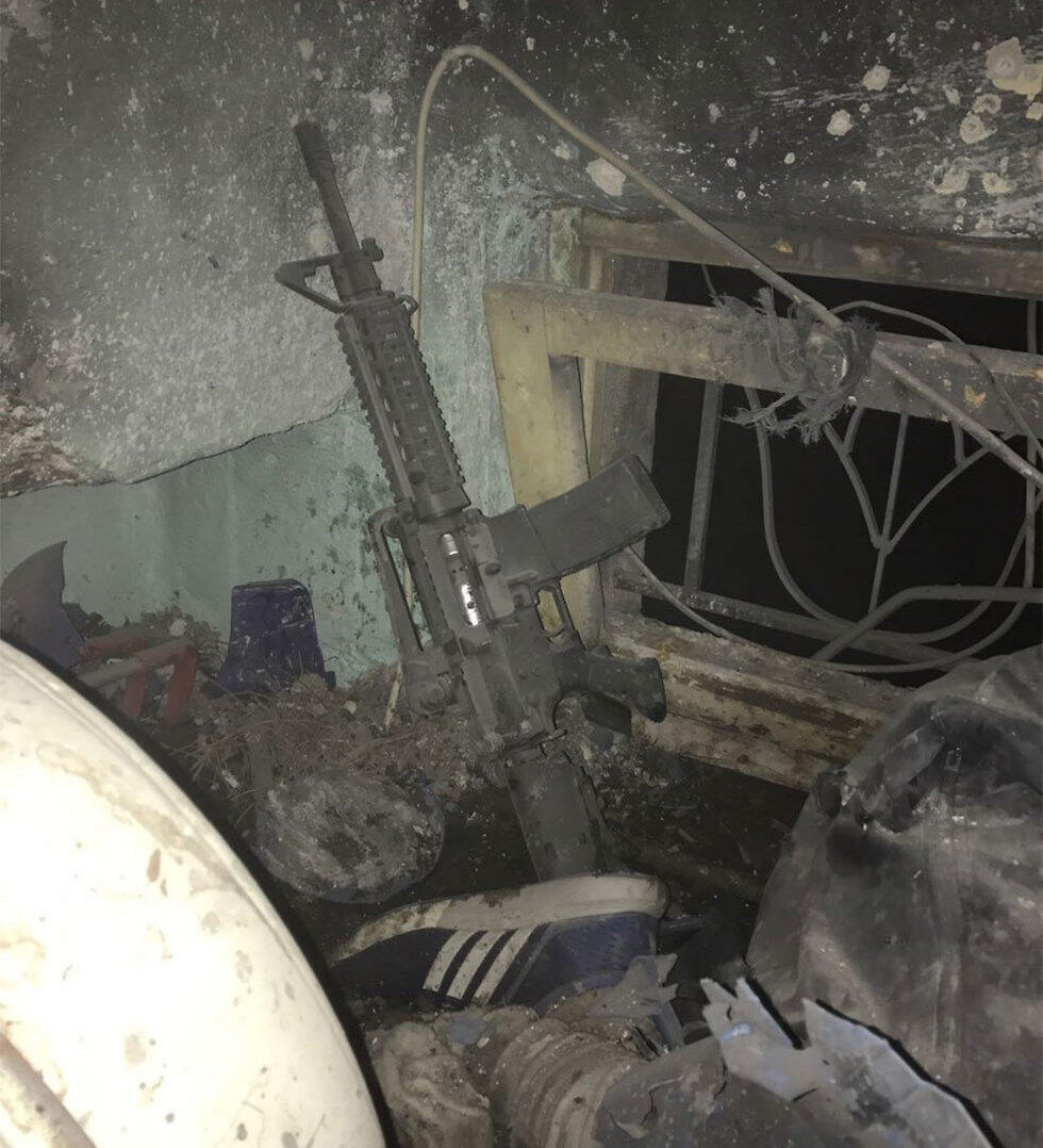 M16 rifle recovered at the scene (Photo: IDF Spokesperson's Unit) (צילום: דובר צה"ל) M16 rifle recovered at the scene (Photo: IDF Spokesperson's Unit)