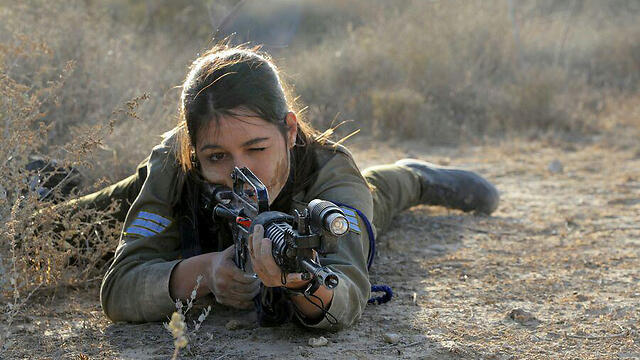 Female Air Defense Command soldier (Photo: IDF Spokesperson's Unit)