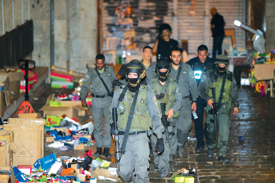 На месте теракта, в котором погиб Аарон Беннет. Фото: Охад Цвигенберг (Фото: Ярон Бренер) На месте теракта, в котором погиб Аарон Беннет. Фото: Охад Цвигенберг