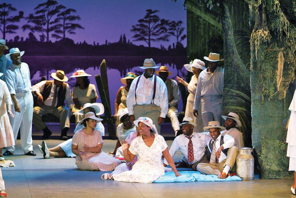 Сцена из спектакля. Фото: пресс-служба (Фото: пресс-служба) Сцена из спектакля. Фото: пресс-служба