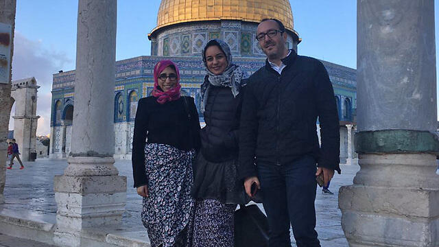 Bloggers visiting the Temple Mountnullnull Bloggers visiting the Temple Mount