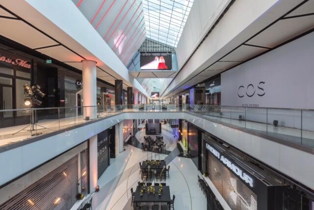 TLV FASHION MALL קניון האופנה (צילום: שוקה כהן) TLV FASHION MALL קניון האופנה
