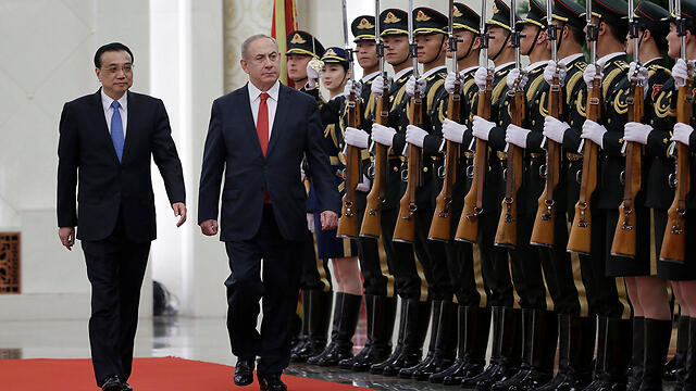 Prime Minister Netanyahu in Beijing with Chinese Premier Li Keqiang (Photo: Reuters) (צילום: רויטרס) Prime Minister Netanyahu in Beijing with Chinese Premier Li Keqiang (Photo: Reuters)