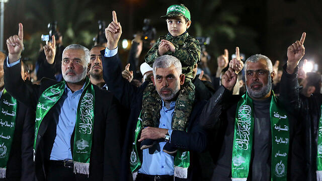 Hamas leadership in Gaza (צילום: רויטרס) Hamas leadership in Gaza