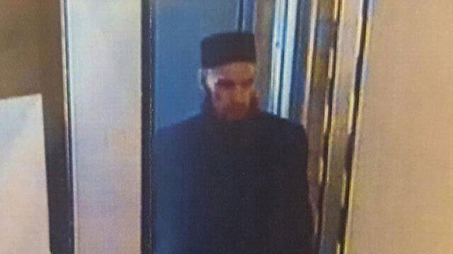 Объявленный первоначально "террористом" этот человек идеально подходил под "классику жанра", но он оказался непричастным (צילום: EPA) Объявленный первоначально "террористом" этот человек идеально подходил под "классику жанра", но он оказался непричастным