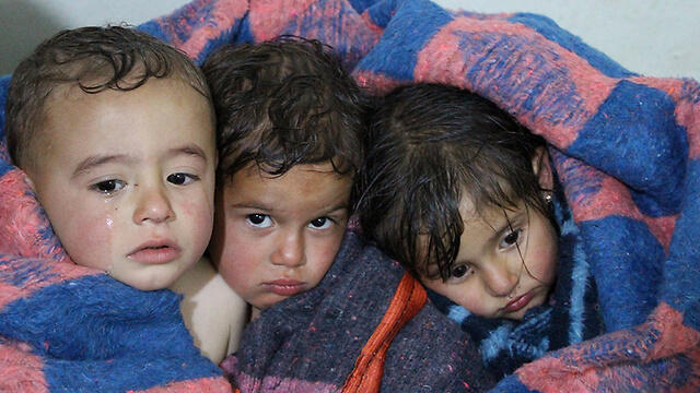 Пострадавшие от авианалетаnullnull Пострадавшие от авианалета