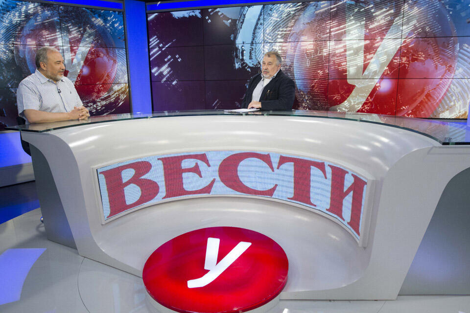 Авигдор Либерман и Саша Виленский в студии Вести-ynet