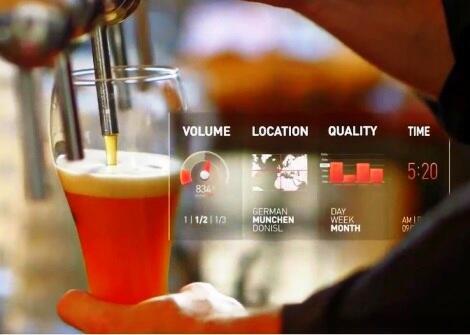 Программа анализирует данные. Фото: WeissBeerger