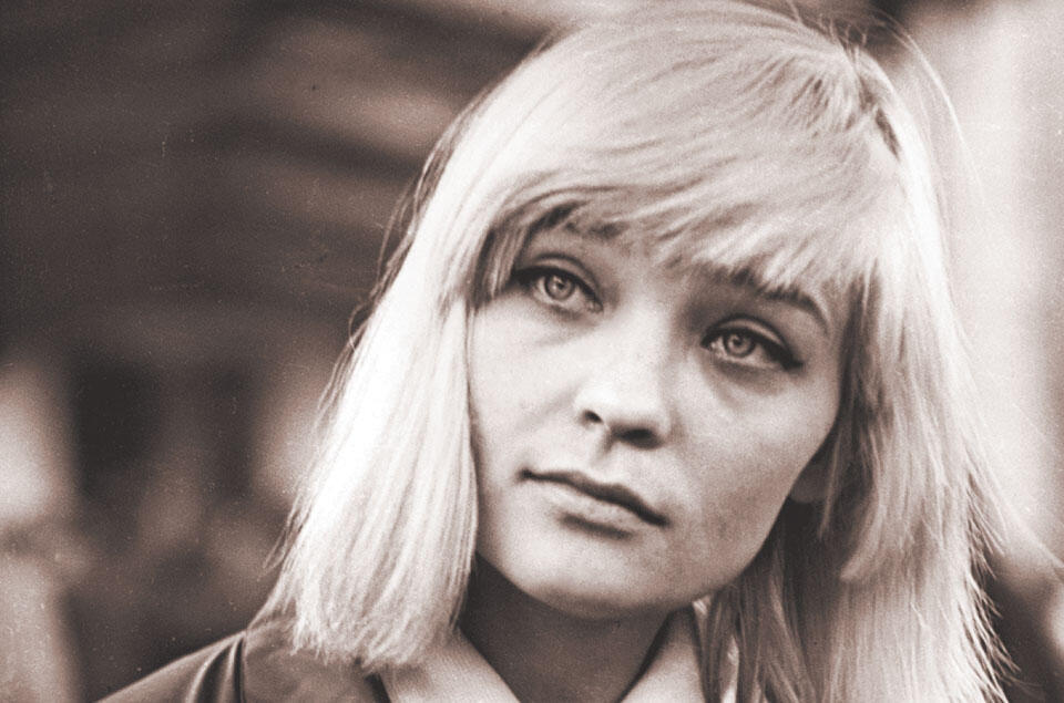 Светлана Светличная в фильме "Любить..."