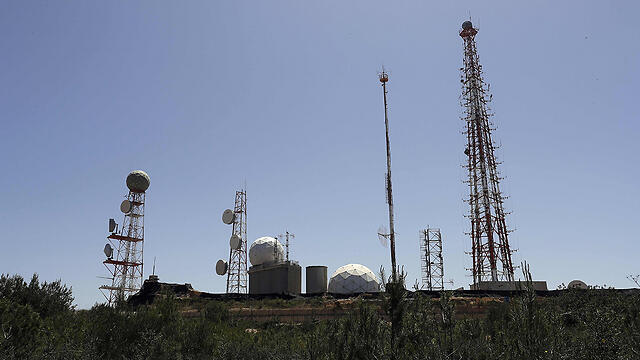 IDF installations on the Israeli side of the border (Photo: AFP) (צילום: AFP) IDF installations on the Israeli side of the border (Photo: AFP)