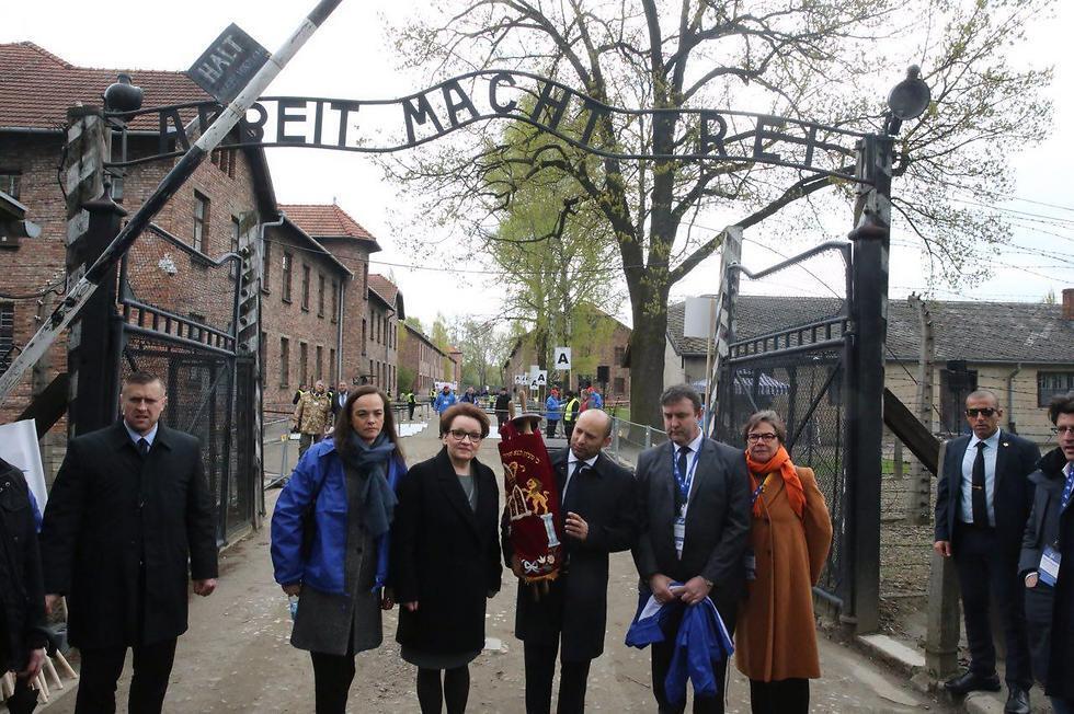 Minister of Education Bennett with his Austrian counterpart (Photo: Motti Kimchi)