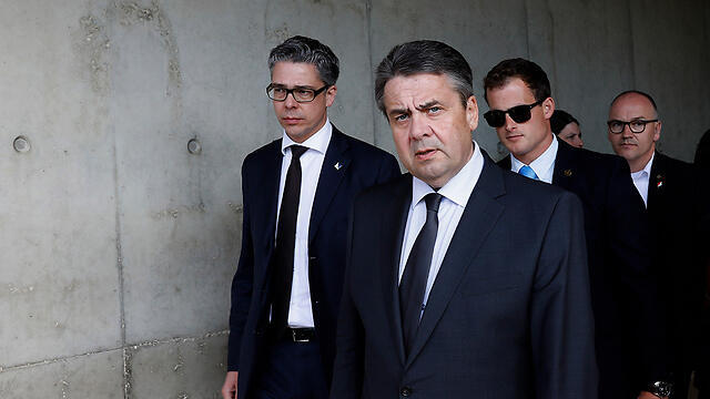 German Foreign Minister Sigmar Gabriel in Israel for Holocaust Remembrance Day (Photo: AFP) (צילום: AFP) German Foreign Minister Sigmar Gabriel in Israel for Holocaust Remembrance Day (Photo: AFP)
