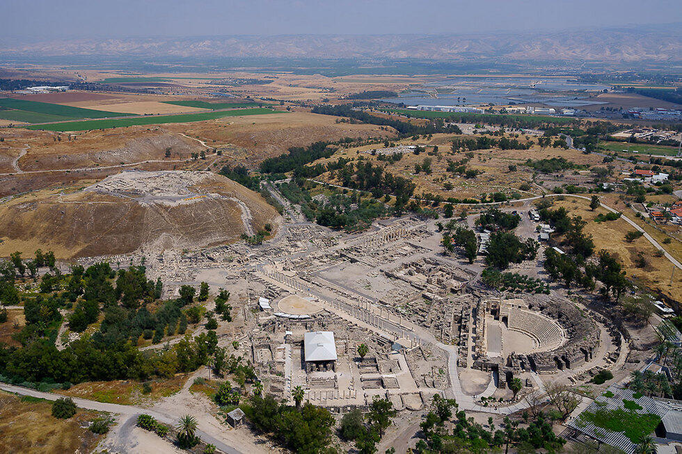 Бейт-Шеан, архитекстурный заповедник. Фото: Исраэль Бардуго (צילום: ישראל ברדוגו) Бейт-Шеан, архитекстурный заповедник. Фото: Исраэль Бардуго