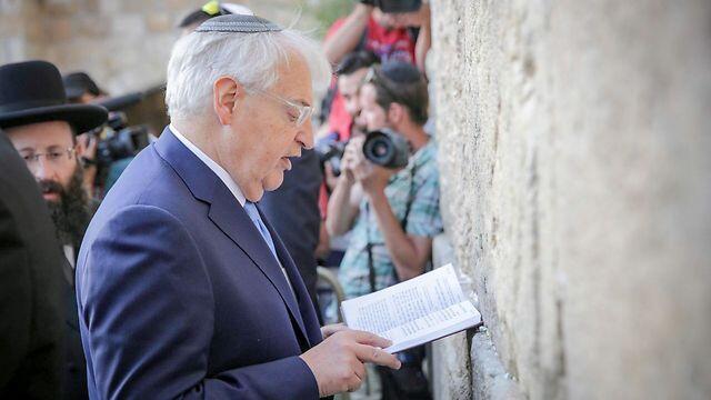 US Ambassador to Israel David Friedman visits the Western Wall (Photo: TPS)