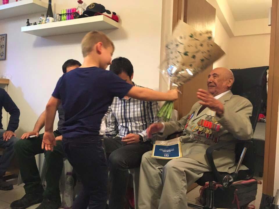 Яков Липовецкий рассказывает о войне. Фото: Владимир Кац (Фото: Владимира Кац) Яков Липовецкий рассказывает о войне. Фото: Владимир Кац