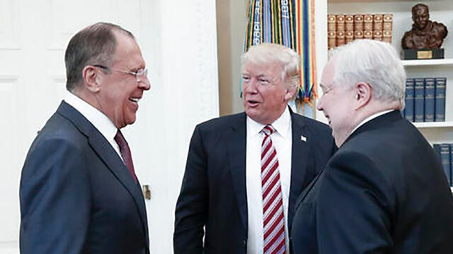 The meeting. R to L: Kislyak, Trump, Lavrov
