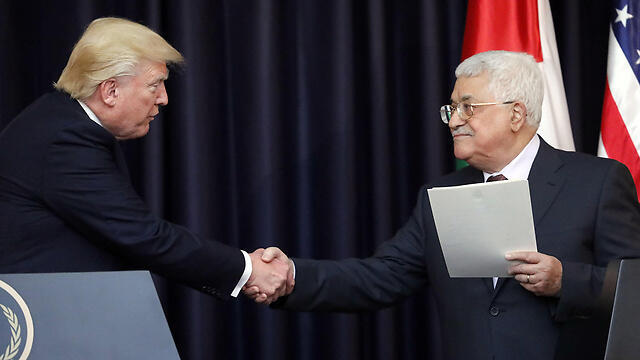 US President Donald Trump and Abbas (Photo: AFP)