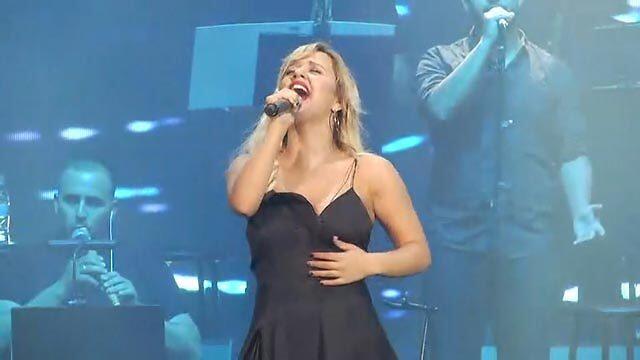 Эден Бен-Закен на концерте в Кейсарии. Фото: Асаф Магаль (צילום: אסף מגל) Эден Бен-Закен на концерте в Кейсарии. Фото: Асаф Магаль