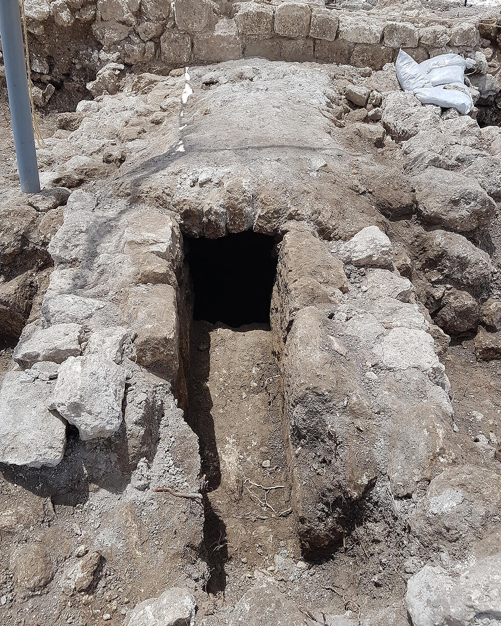 Сверху сооружение накрыто арочным сводом. Фото: Михаль Хабар