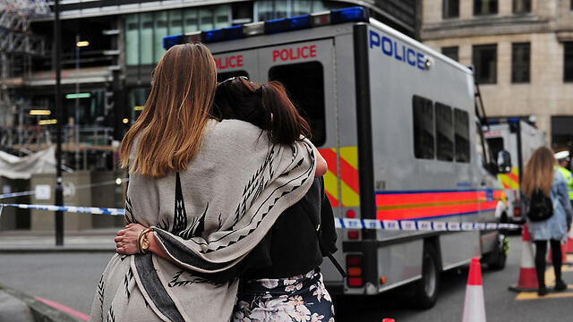 Scene of terror attack in London. If European Islamic terrorism turns into lone-wolf terrorism, Muslim communities will suffer deeply and Europe will experience a new wave of xenophobia (Photo: Reuters) (צילום: רויטרס) Scene of terror attack in London. If European Islamic terrorism turns into lone-wolf terrorism, Muslim communities will suffer deeply and Europe will experience a new wave of xenophobia (Photo: Reuters)