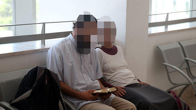 Parents of the arrested youth (Photo: Yogev Atias)