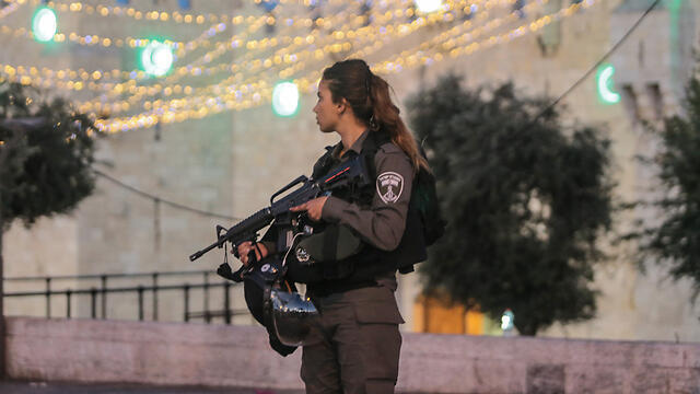 Photo: Alex Kolomoisky