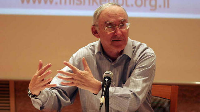 Prof. Asa Kasher (Photo: Haim Zach)