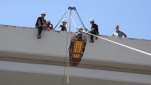 Earthquake drill at the Knesset (Photo: Yitzhak Harari, Knesset)