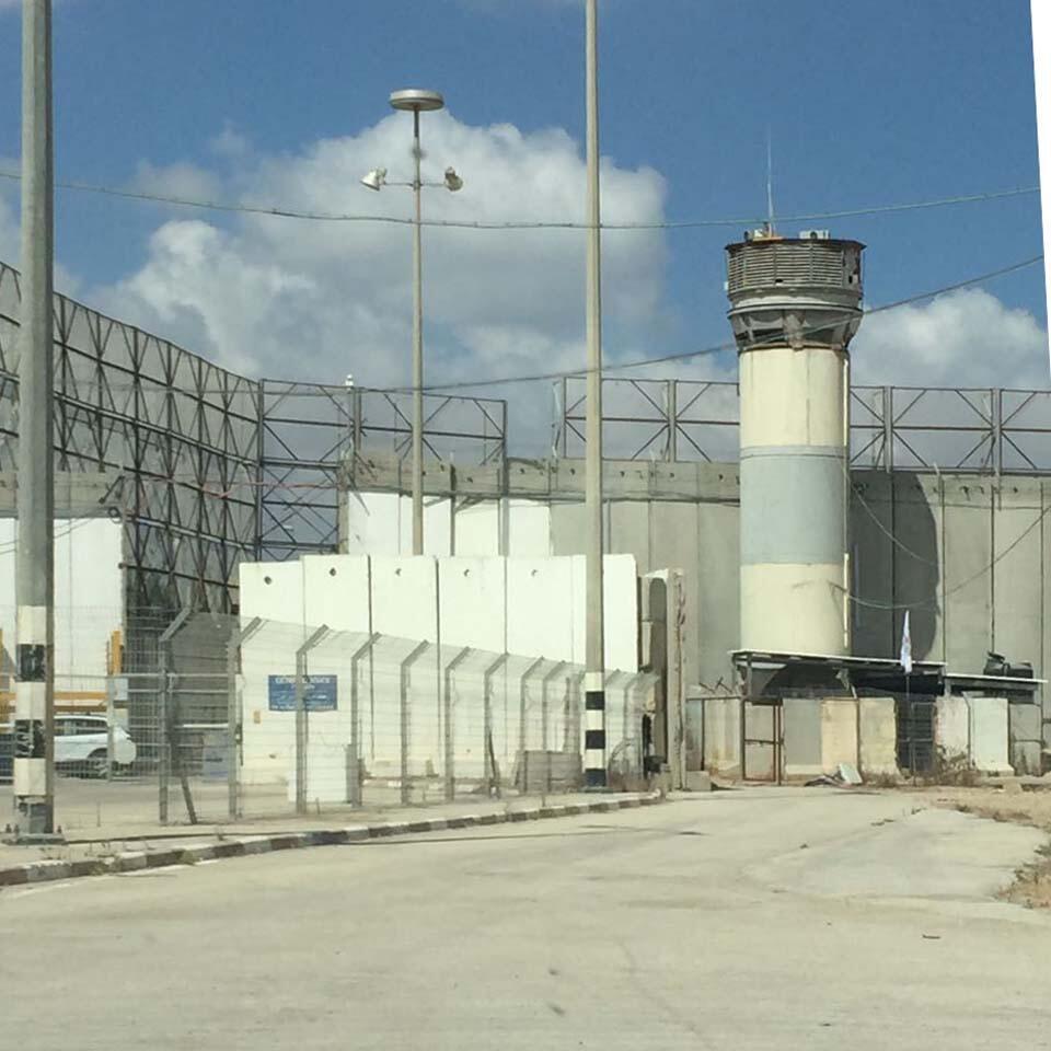 КПП на границе. Фото: "Тну ле хайот лихъот" (Фото: Тну ле хайот лихйот) КПП на границе. Фото: "Тну ле хайот лихъот"