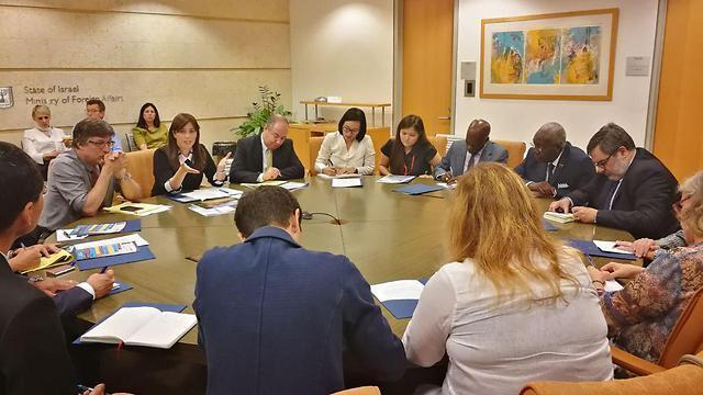 Deputy Foreign Minister Hotovely briefs foreign ambassadors ahead of the UNESCO vote.