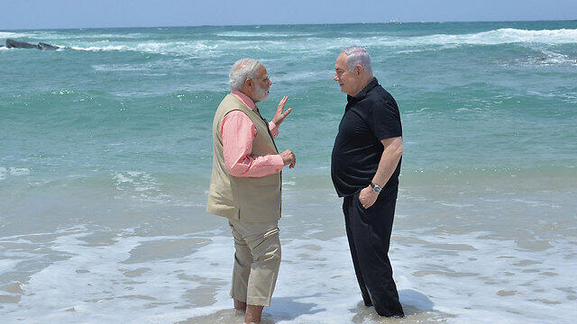 Indian Prime Minister Narendra Modi with PM Netanyahu during visit to Israel (צילום: קובי גדעון, לע"מ) Indian Prime Minister Narendra Modi with PM Netanyahu during visit to Israel
