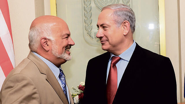 Isaac Fisher with PM Netanyahu (Photo: Israel Hadari)
