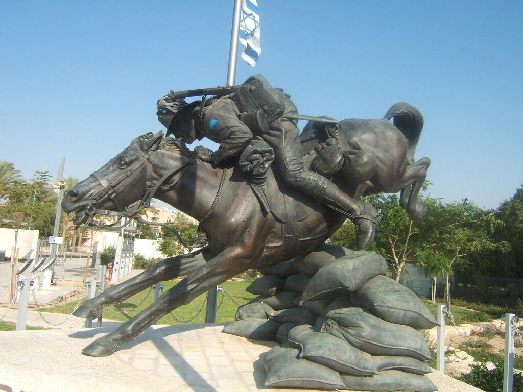 Мемориал австралийскому кавалеристу (Леон Левитас) Мемориал австралийскому кавалеристу