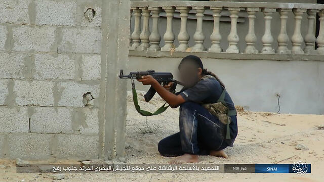 Террорист возле Рафиахаnullnull Террорист возле Рафиаха